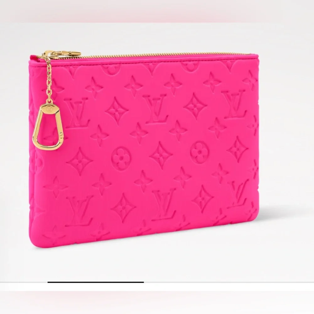 Authentic limited edition Louis Vuitton rare bright pink soft logo pouch .Must! - Picture 9 of 16
